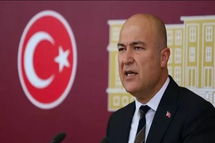 CHP’li vekil polis memuruna destek çıktı: “Bu kardeşimize yapılan zulümdür” haberinin görseli