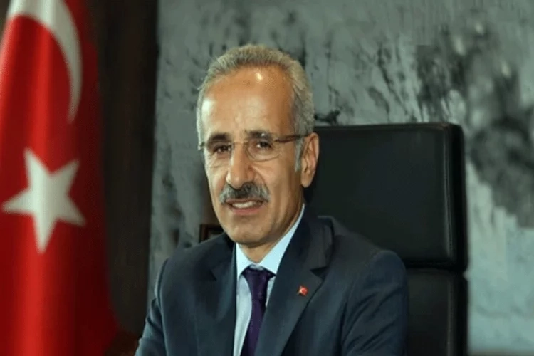 Ulaştırma ve Altyapı Bakanı Uraloğlu, Trabzon’a gidiyor haberinin görseli