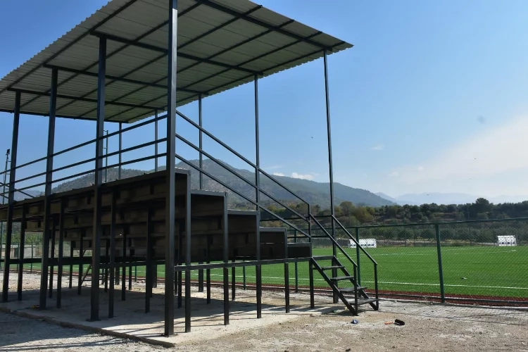 Aydın Buharkent’in yeni tribünleri hazır haberinin görseli