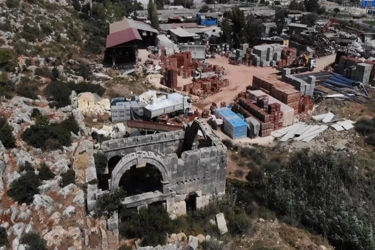 2 bin yıllık tarihi su yapısı yüzülerek gezilebilecek arkeopark olmayı bekliyor haberinin görseli