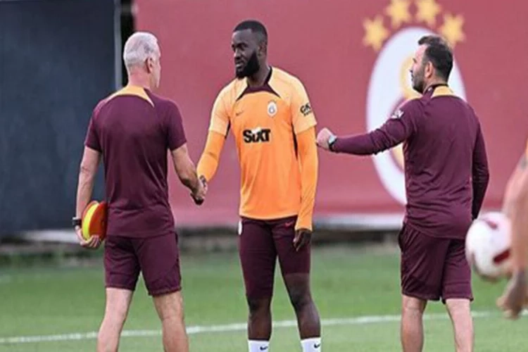 Galatasaray'da Ndombele ilk antrenmanına çıktı haberinin görseli