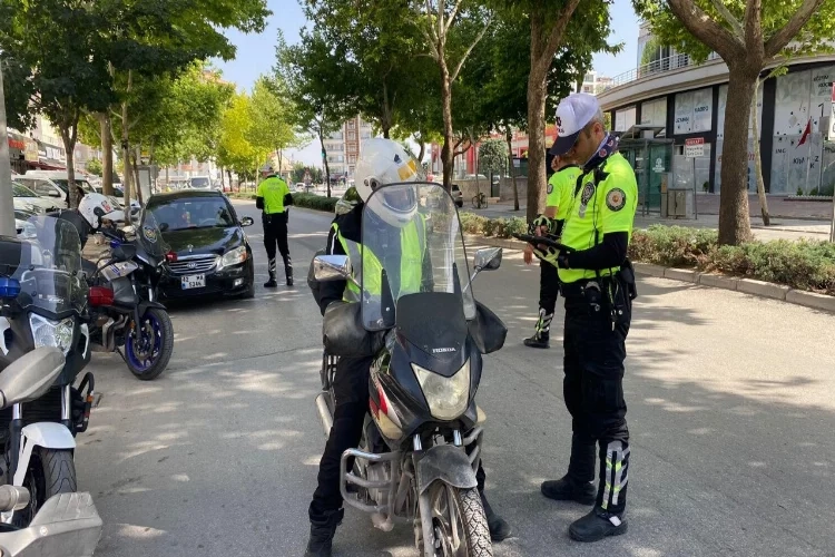 Muğla'da motosiklet sürücülerine yönelik çalışma haberinin görseli