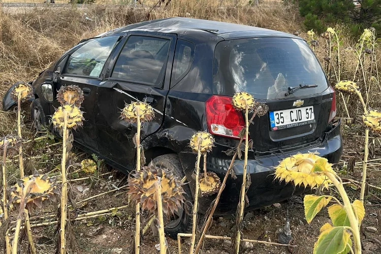 Afyonkarahisar’da feci kaza: otomobil takla attı!