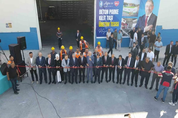 Çorum'da beton parke kilit taşı üretim tesisi hizmete açıldı haberinin görseli