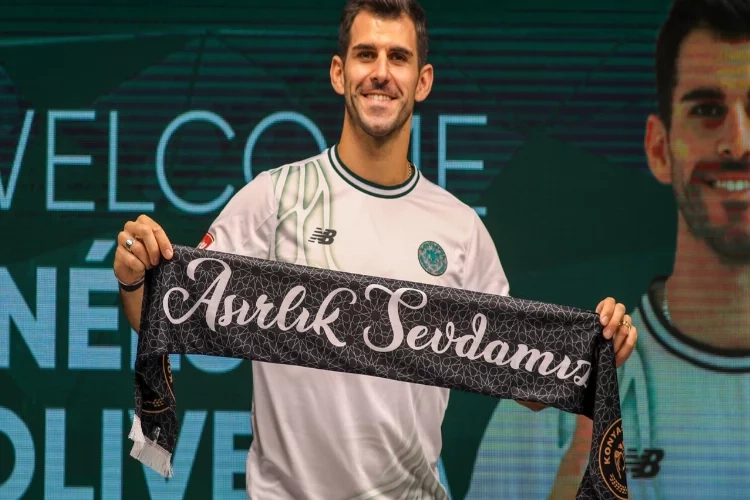 Nelson Oliveira Konyaspor ile imzaladı haberinin görseli