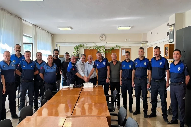 Salihli'de zabıta haftası pastayla kutlandı haberinin görseli