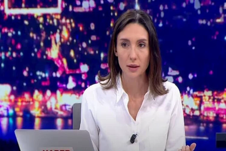 Afşin Yurdakul son yayını ile Habertürk TV ekranlarına veda etti... haberinin görseli
