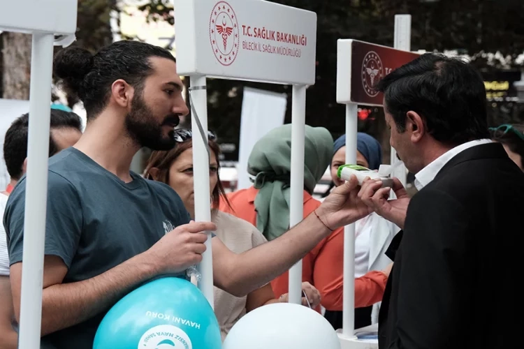 Bilecik’te Halk Sağlığı Haftası: Stant kuruldu, ücretsiz ölçüm yapıldı haberinin görseli