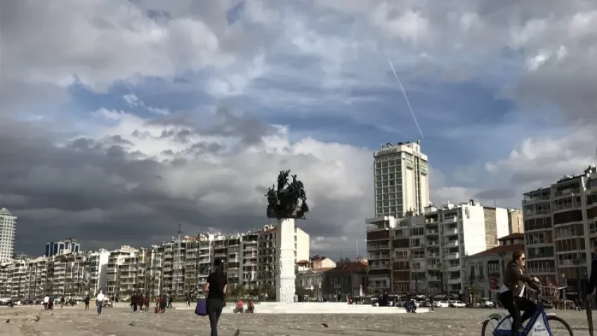 İzmir'de bugün hava nasıl olacak? İşte saatlik hava durumu 09.09.2023