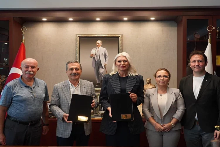 Bilecik ile Tepebaşı Belediyeleri kardeş şehir oldular haberinin görseli