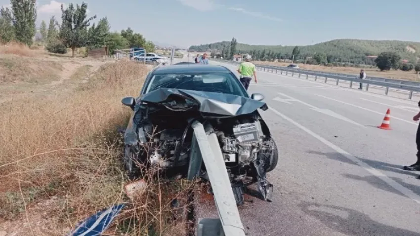 Kütahya'da trafik kazası: 2 yaralı
