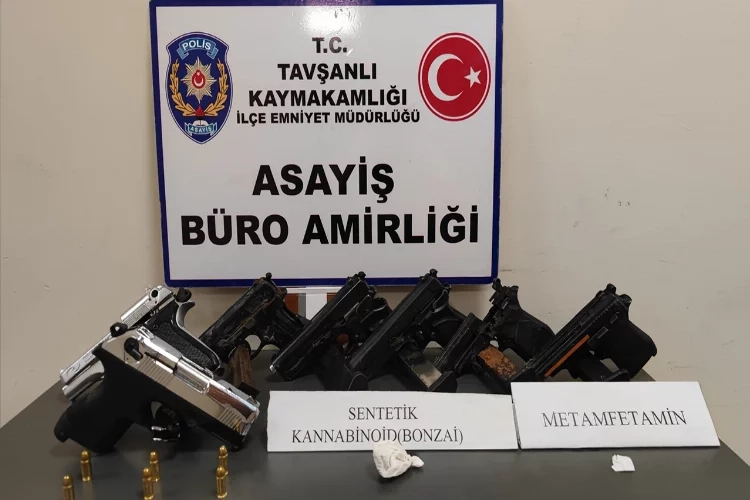 Kütahya’da uyuşturucu tacirleri engellendi haberinin görseli