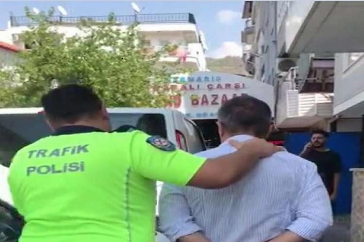 Muğla'da bir şüpheli polisin üzerine araç sürdü haberinin görseli
