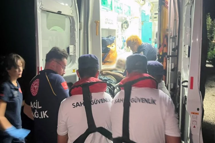 Muğla'da yelkenli teknede rahatsızlandı haberinin görseli