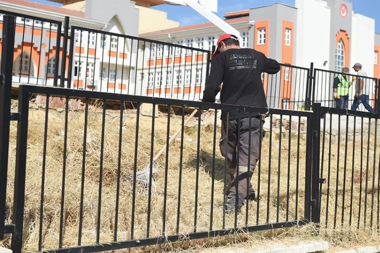 Okullar tepeden tırnağa temizlendi haberinin görseli