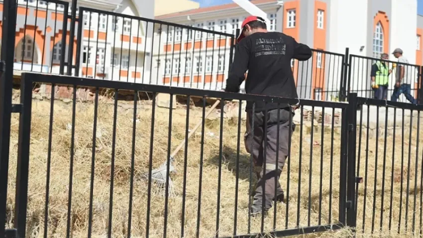 Okullar tepeden tırnağa temizlendi haberinin görseli