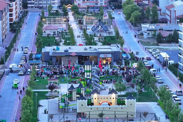 Konya’ya iki yeni mekan: Ulubatlıhasan Parkı ve Ulubatlıhasan Kafe Karatay haberinin görseli