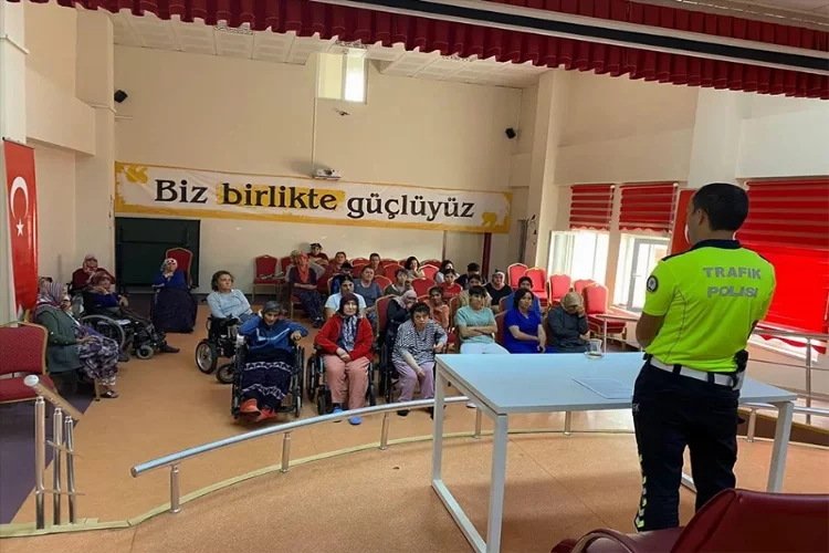 Özel bireylere trafik bilinci eğitimi haberinin görseli
