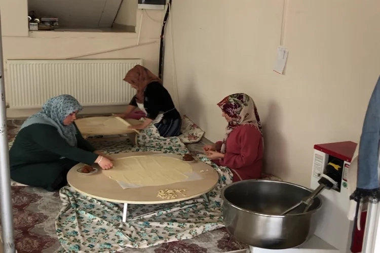 Kadınlar Sivas’ta üretiyor, yurtdışında alıcı buluyor haberinin görseli