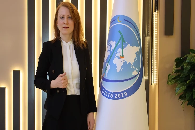 GİBTÜ'den yabancı dille eğitim çalışmalarına katkı haberinin görseli