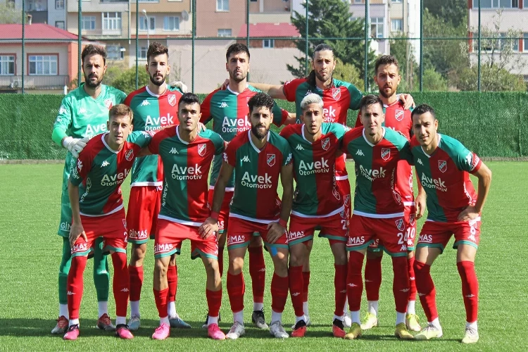 Genç futbolcular tam not aldı haberinin görseli