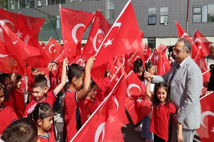 Başkan Mustafa Yalçın: “İkinci yüzyılın yöneticilerisiniz” haberinin görseli