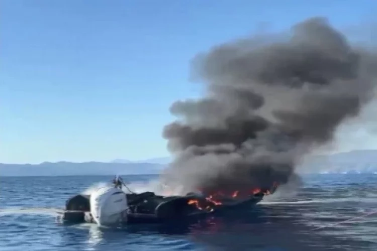 Muğla Fethiye’de bot yangını! haberinin görseli