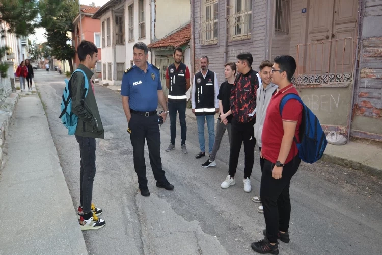 Edirne’de Emniyet Müdürü öğrencilerle buluştu