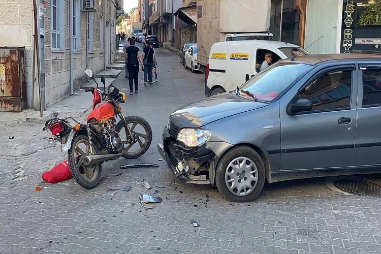 Edirne'de otomobille motosiklet çarpıştı