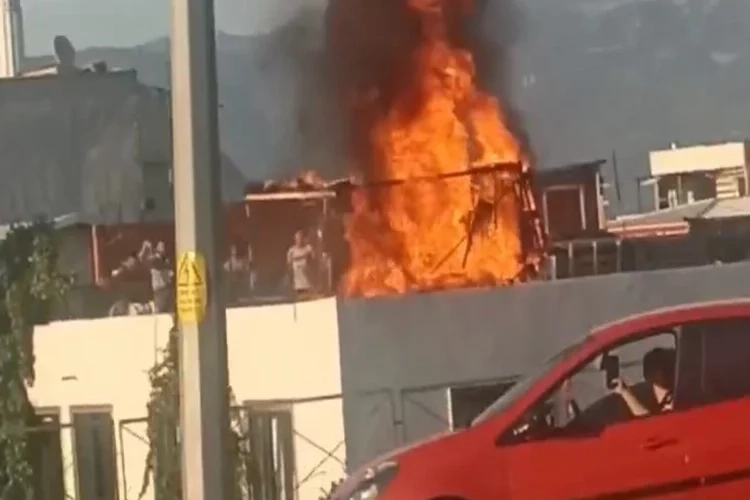 Bursa’da soğuk hava deposunda korkutan yangın!