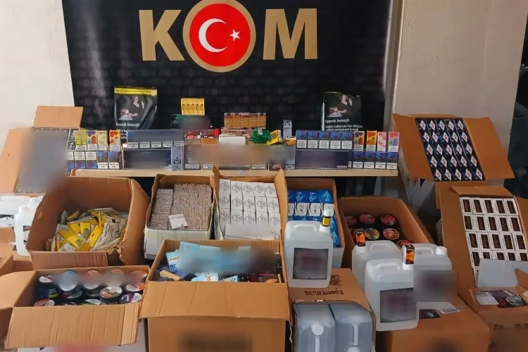 İzmir'de kaçakçılık operasyonu! haberinin görseli