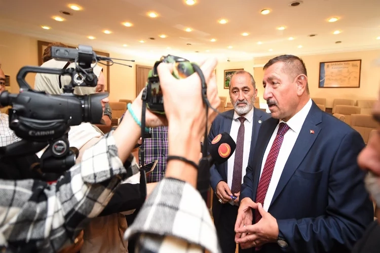 Kaza geçiren Kastamonu Belediye Başkanı Vidinlioğlu açıklama yaptı haberinin görseli