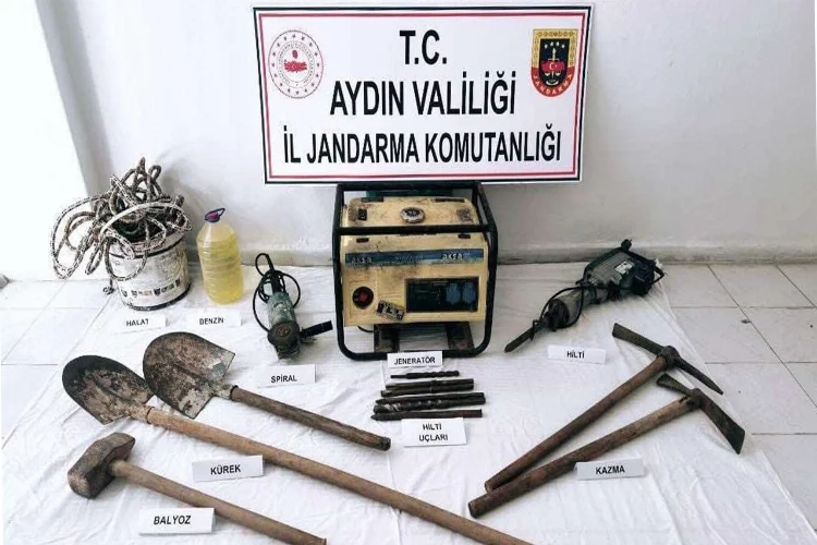 Aydın'da kaçak kazı yapanlara suçüstü!