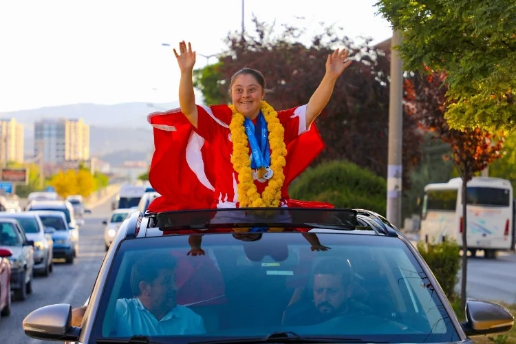 Afyonkarahisar'da özel sporcuya özel karşılama