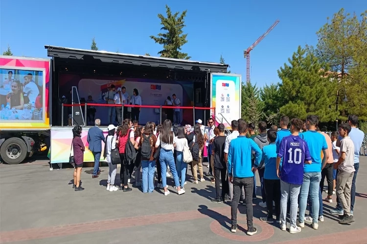 İŞKUR kampanya tırı Mardin’de haberinin görseli