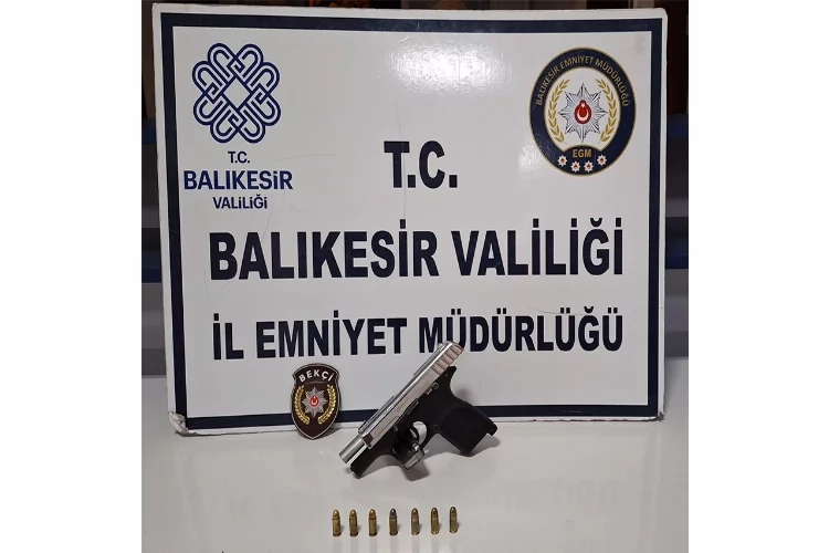 Balıkesir'de asayiş uygulaması: Aranan 22 kişi yakalandı haberinin görseli
