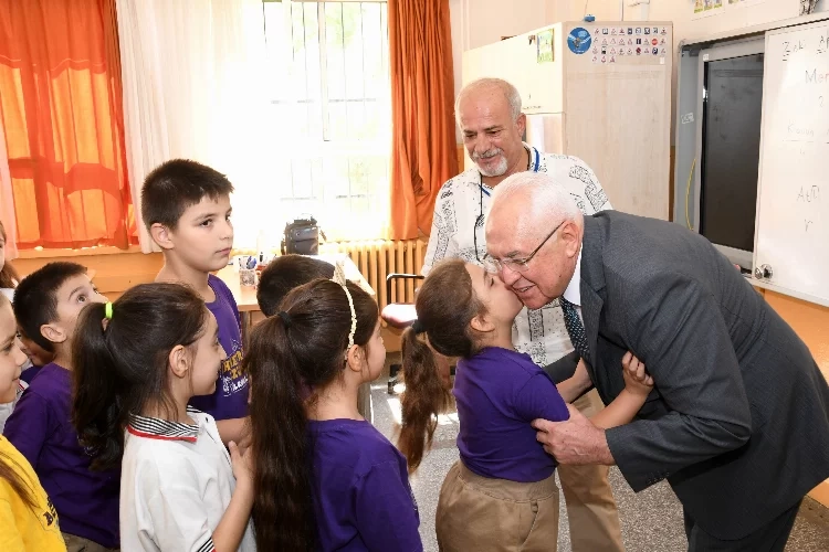 Karabağlar'dan dar gelirli ailelere destek!