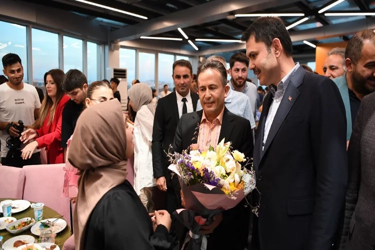 Milletvekili Kurum ve Başkan Yazıcı gençlerle buluştı haberinin görseli