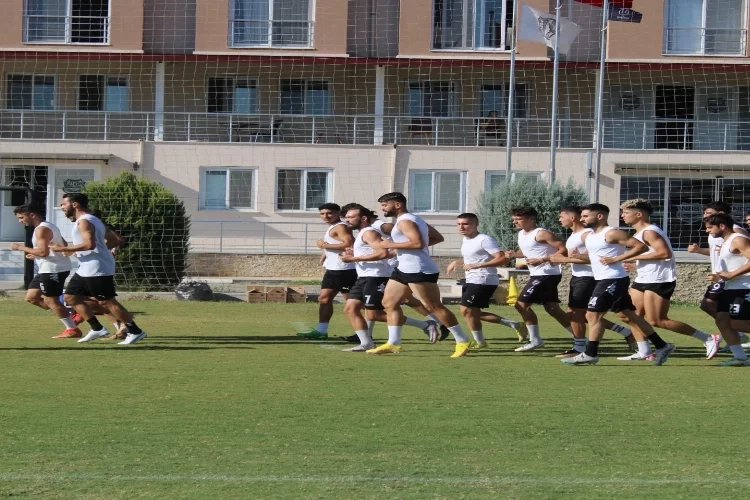 Nazilli Belediyespor, Bursaspor maçı hazırlıklarını bitirdi haberinin görseli