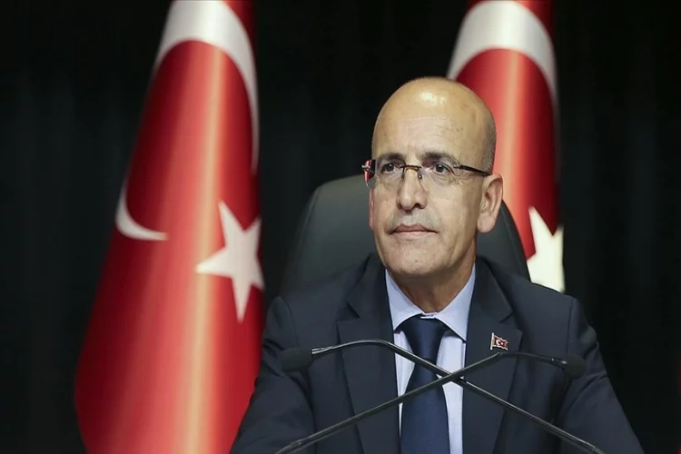 Bakan Şimşek: Maliye politikası ve para politikası ahenkli bir şekilde gidecek haberinin görseli