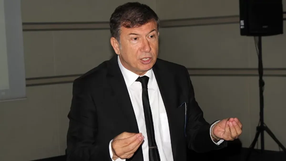 Eski milli futbolcu Tanju Çolak’tan milli takımla ilgili şok açıklama haberinin görseli