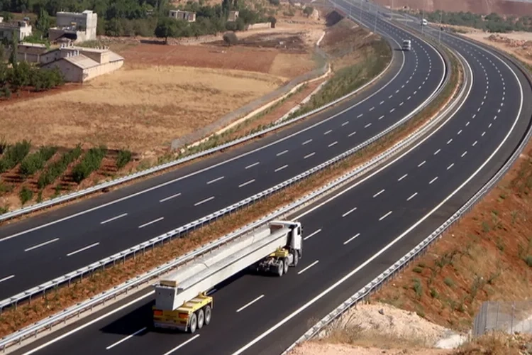 Afyon İzmir arası kaç km? Karayolu ile kaç saat sürüyor?