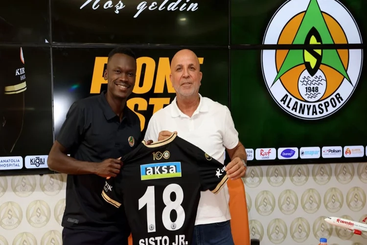 Alanyaspor, Pione Sisto ile sözleşme imzaladı