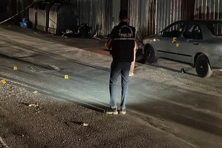 Bornova'da silahlı kavga! haberinin görseli