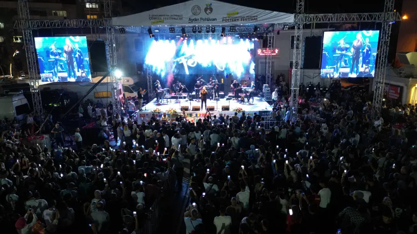 KONSER (2)-2