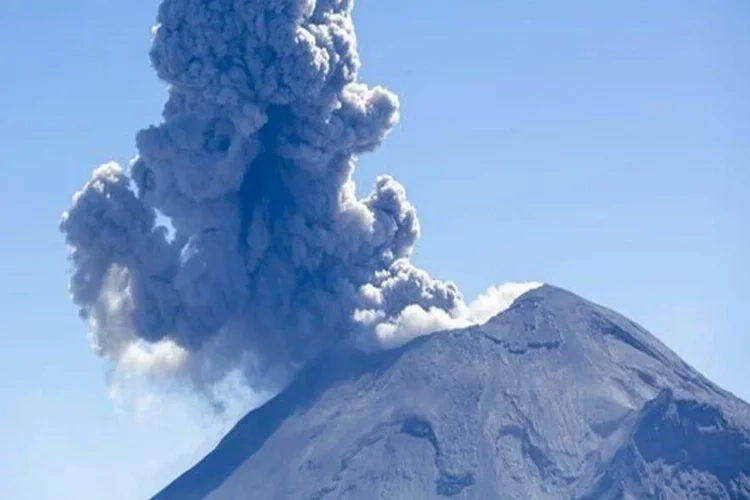 Popocatepetl Yanardağı’nda patlama haberinin görseli
