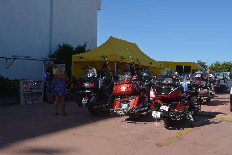 Balıkesir'de 8. Gold Wing buluşması gerçekleşti haberinin görseli