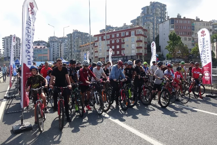 Trabzon’da bisiklet turu düzenlendi haberinin görseli