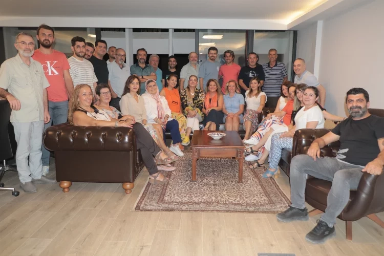 İzmir Eczacı Odası’na kadın başkan adayı haberinin görseli