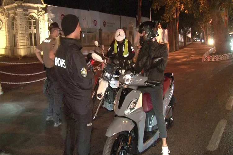 İstanbul’da motosiklet sürücülerine yönelik denetim yapıldı haberinin görseli
